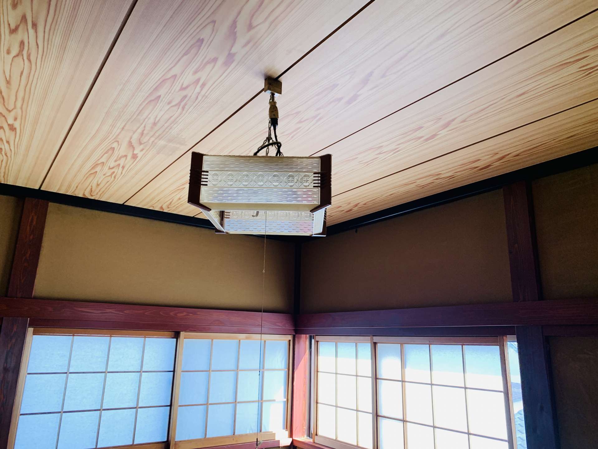 ペンダント照明の壁スイッチ（天井裏の電気配線点検）石川県輪島市